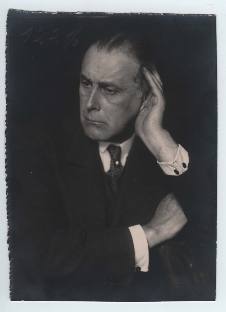 Porträt Adolf Loos, um 1929 Foto: © Trude Fleischmann © ALBERTINA, Wien
