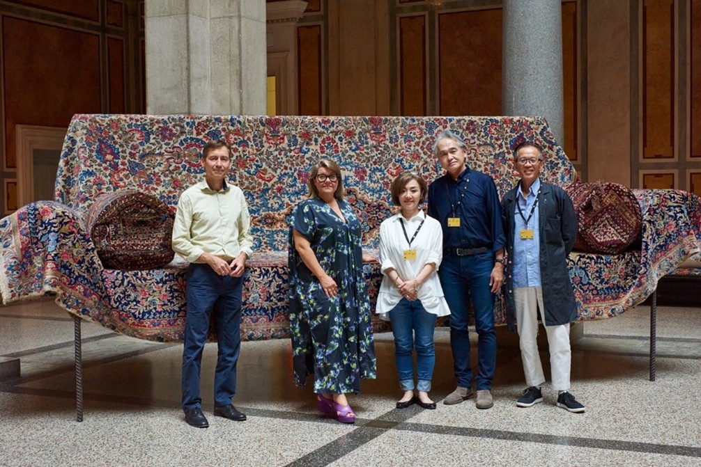Yoji und Satoko Takenaka von Linden Co.,Ltd und Daizo Kubota zu Besuch im MAK, 2023. Hier mit MAK Direktorin Lilli Hollein und Thomas Matyk. © MAK/Georg Mayer