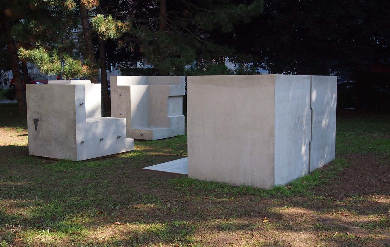 Entwarf Adolf Loos sein eigenes Ehrengrab? MAKblog